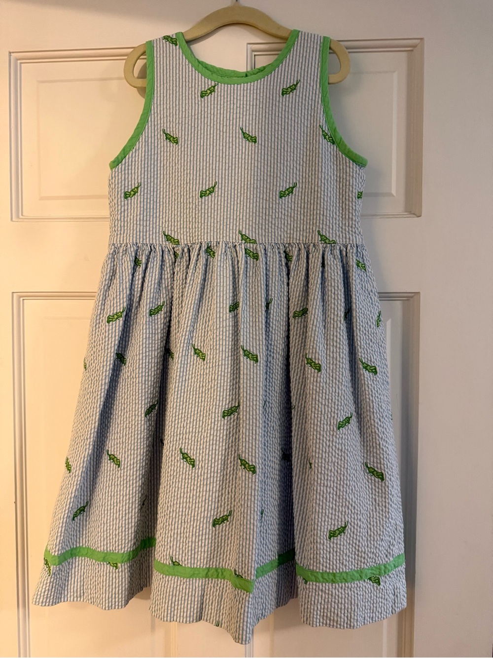 Lilly Pulitzer White/Blue Seersucker Dress with Green Grasshopper Embroidery